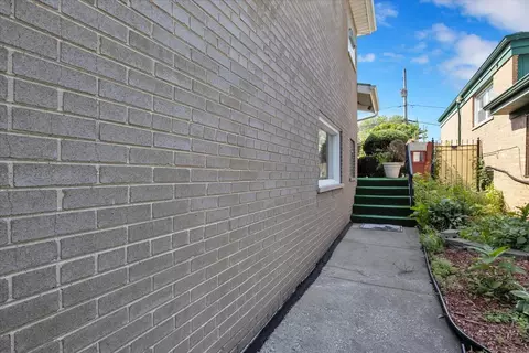 1629 E 91st Pl, Chicago, IL 60617 photo 5