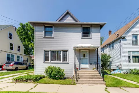 16 N Park Ave, Waukegan, IL 60085