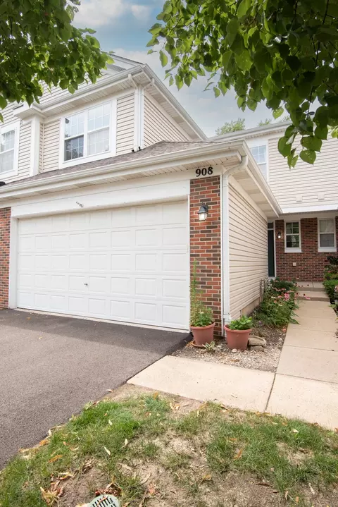 908 Highgate Ln, Grayslake, IL 60030