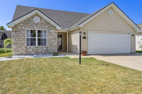 709 Lauterbur Ln, Champaign, IL 61822