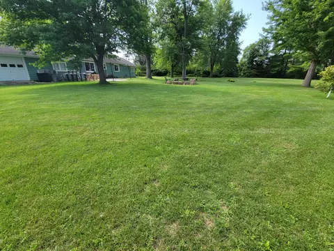 305 Sycamore St, Cedar Point, IL 61316 photo 17