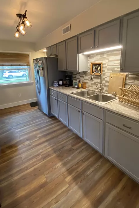 305 Sycamore St, Cedar Point, IL 61316 photo 8