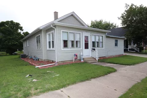 521 Adams St, Ottawa, IL 61350