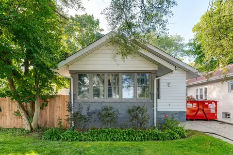 709 Massena Ave, Waukegan, IL 60085