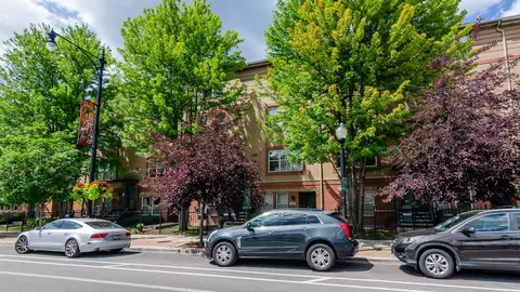 2356 E 71st St #1A, Chicago, IL 60649