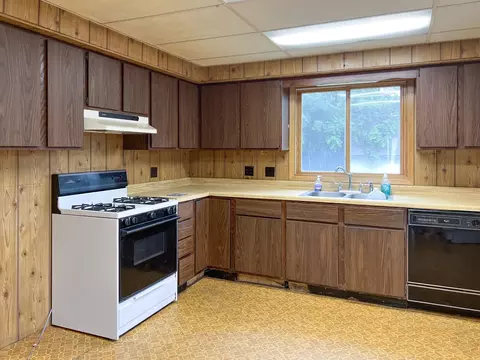 7702 Utility Ct, Spring Grove, IL 60081 photo 5