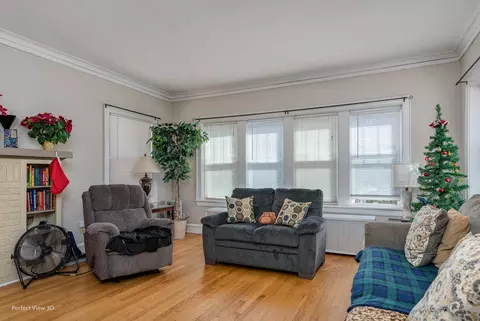 1016 Darrow Ave, Evanston, IL 60202 photo 3