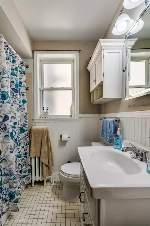 1016 Darrow Ave, Evanston, IL 60202 photo 13