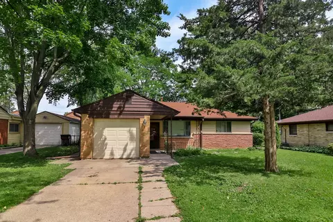 1323 Rebecca Dr, Rockford, IL 61107