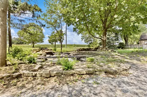 2351 River Rd, Kankakee, IL 60901 photo 3