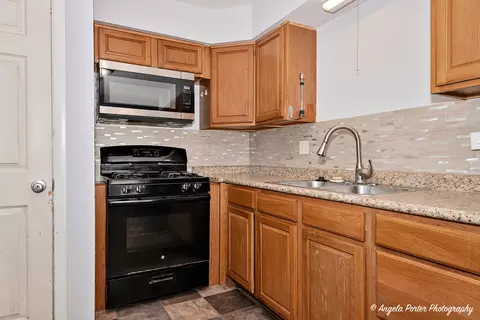 1478 Willow Ave, Des Plaines, IL 60016 photo 8
