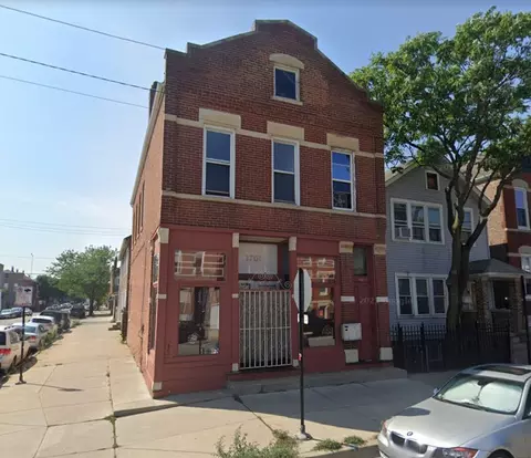 1701 W 19th St, Chicago, IL 60608
