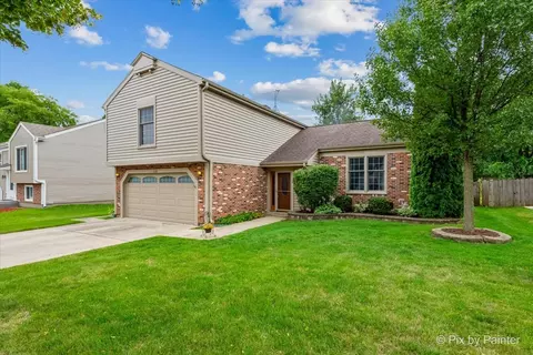 130 Wallace St, Bartlett, IL 60103