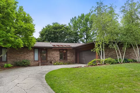 6 Magnolia Ct, Savoy, IL 61874