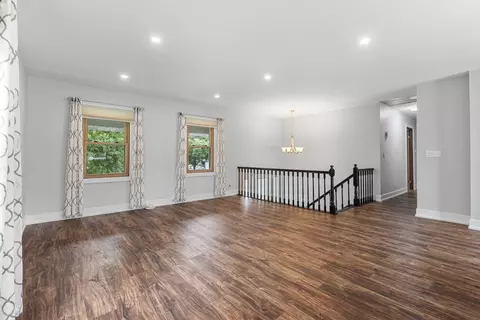 4127 Crimson Dr, Hoffman Estates, IL 60192 photo 7