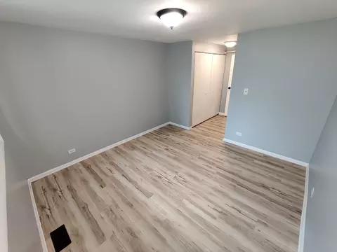 653 Harbor Ter, Bartlett, IL 60103 photo 10