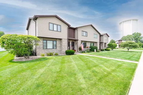 729 Sojourn Rd, New Lenox, IL 60451