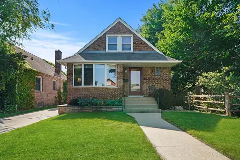 5644 S Nagle Ave, Chicago, IL 60638