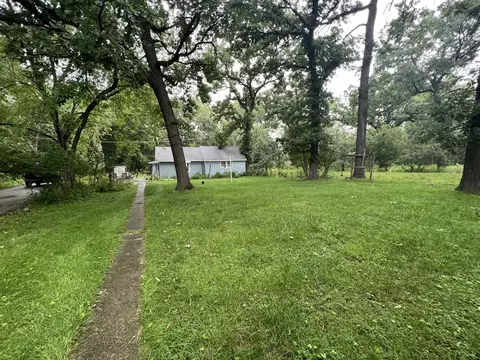 3752 Stanley Ave, Riverside, IL 60546