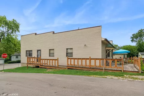 1513 Maple Rd, Joliet, IL 60432