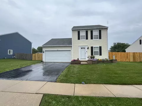 1244 Angeline Dr, South Elgin, IL 60177