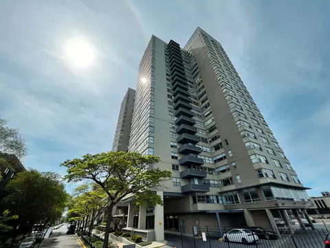 6301 N Sheridan Rd #14K, Chicago, IL 60660