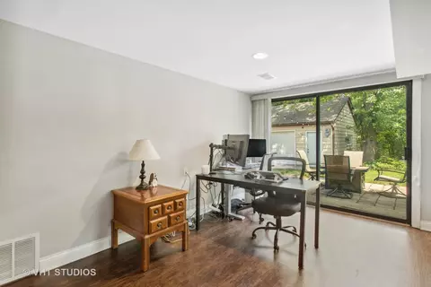 47 Cedar Dr, Wheeling, IL 60090 photo 27