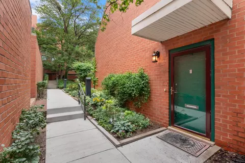 1153 S Plymouth Ct #A, Chicago, IL 60605