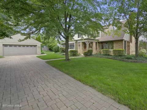 4260 Clausen Ave, Western Springs, IL 60558
