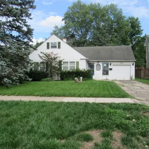 724 N Loomis St, Naperville, IL 60563