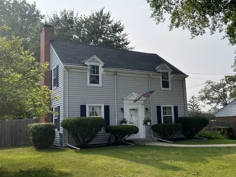 1618 Winthrop Ln, Rockford, IL 61107