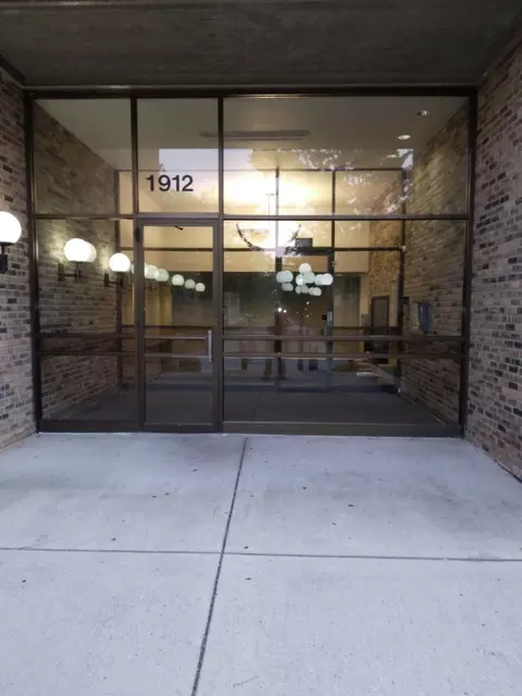 1912 Prairie Sq #205A, Schaumburg, IL 60173
