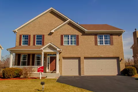2125 York Dr, Lynwood, IL 60411