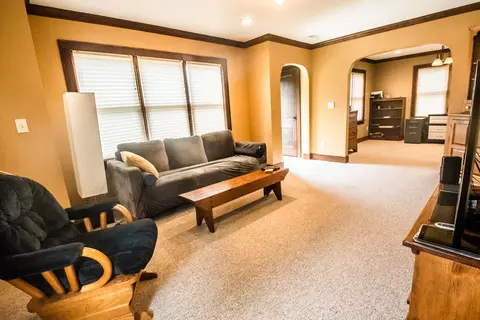 1524 W 3rd St, Dixon, IL 61021 photo 7