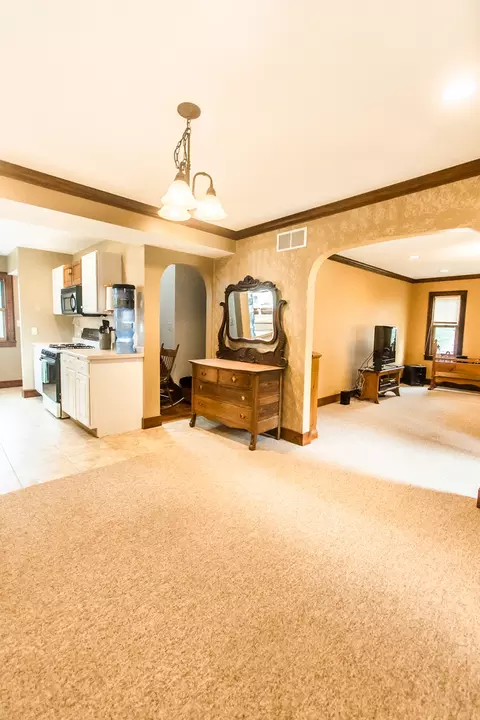 1524 W 3rd St, Dixon, IL 61021 photo 12