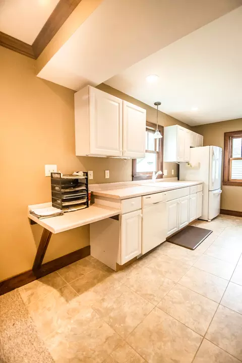 1524 W 3rd St, Dixon, IL 61021 photo 13
