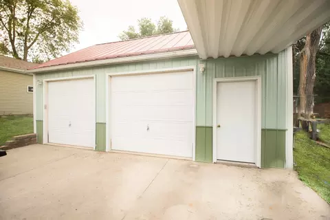 1524 W 3rd St, Dixon, IL 61021 photo 3