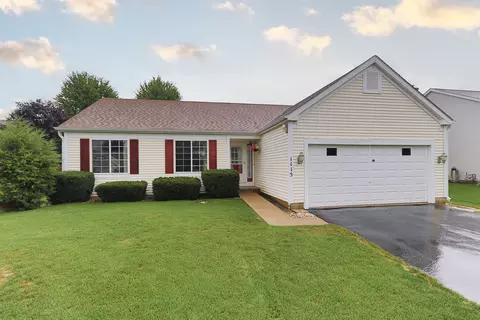 1115 Sawmill Ln, Algonquin, IL 60102