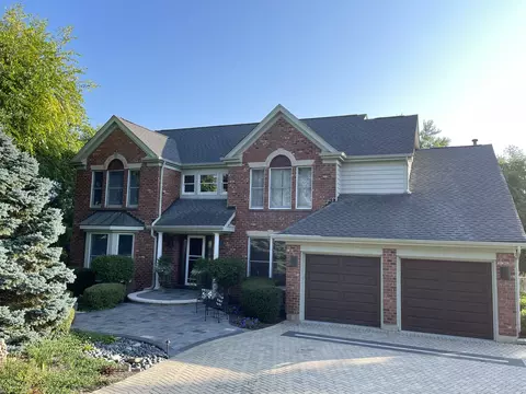 43 W330 Creekside Ct, Saint Charles, IL 60175