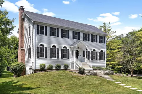 123 Wagon Wheel Ln, Barrington Hills, IL 60010