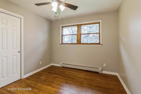 83 E Larkspur Ln, Bristol, IL 60512 photo 11