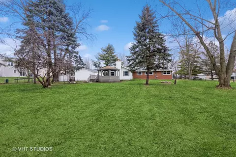 83 E Larkspur Ln, Bristol, IL 60512 photo 22