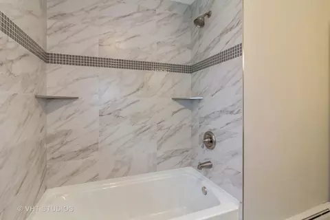 83 E Larkspur Ln, Bristol, IL 60512 photo 13