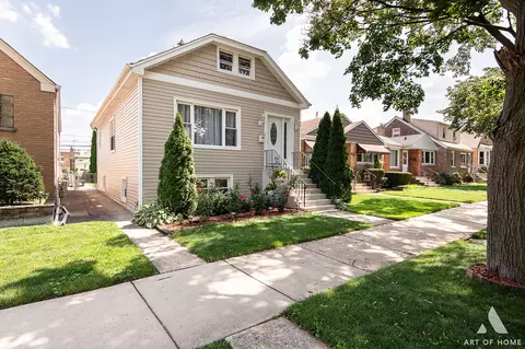 3751 N Oconto Ave, Chicago, IL 60634