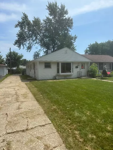 8849 S Corcoran Rd, Hometown, IL 60456