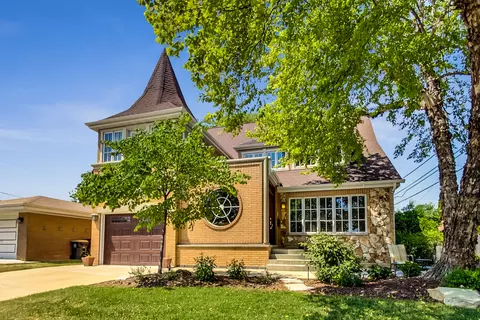 1510 Laverne Ave, Park Ridge, IL 60068