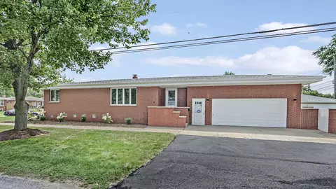 850 Mackinaw Ave, Calumet City, IL 60409