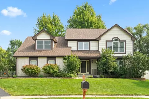 450 Lakeview Dr, Aurora, IL 60506