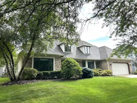 510 De Lasalle Ave, Naperville, IL 60565
