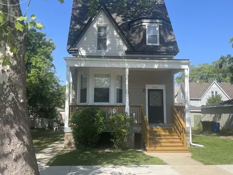 3942 Raymond Ave, Brookfield, IL 60513